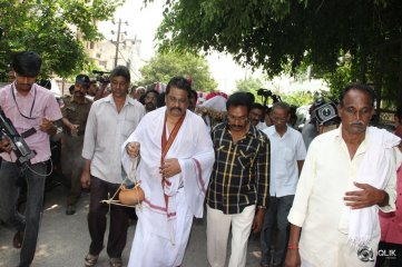 Celebrities Pay Homage To Edida Nageswara Rao